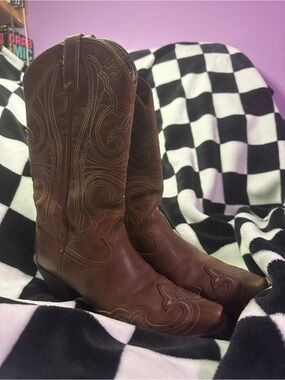 Ariat Brown Suede Western Boots with Embroidered Toe